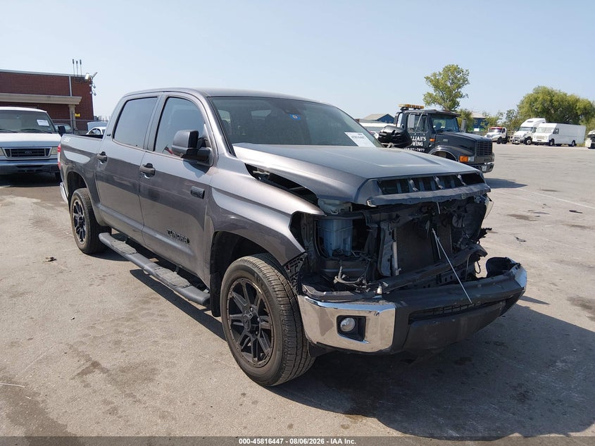 TOYOTA TUNDRA - zdjęcie 1