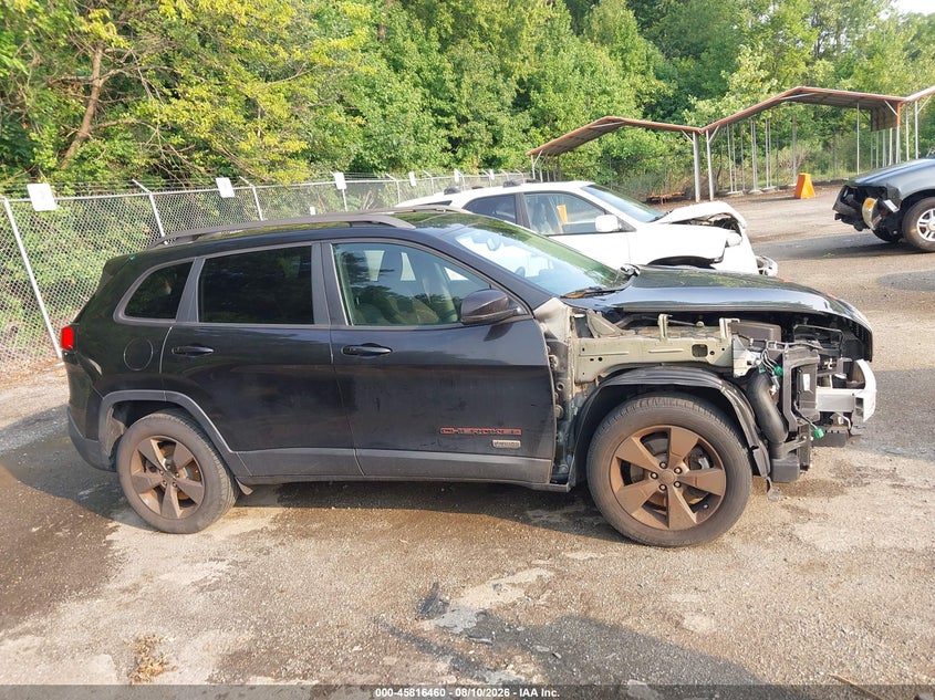 Фото 13 - JEEP CHEROKEE