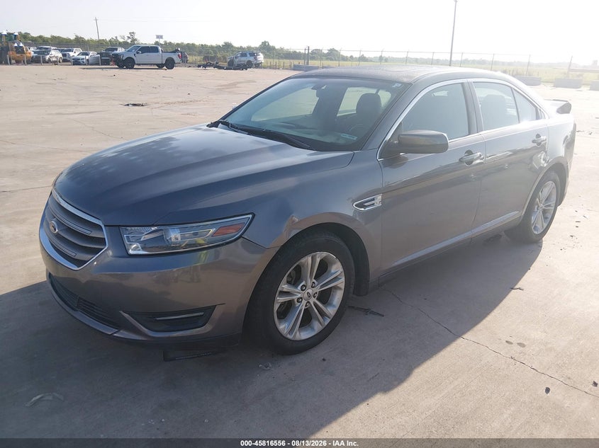 2013 FORD TAURUS auction photo 2