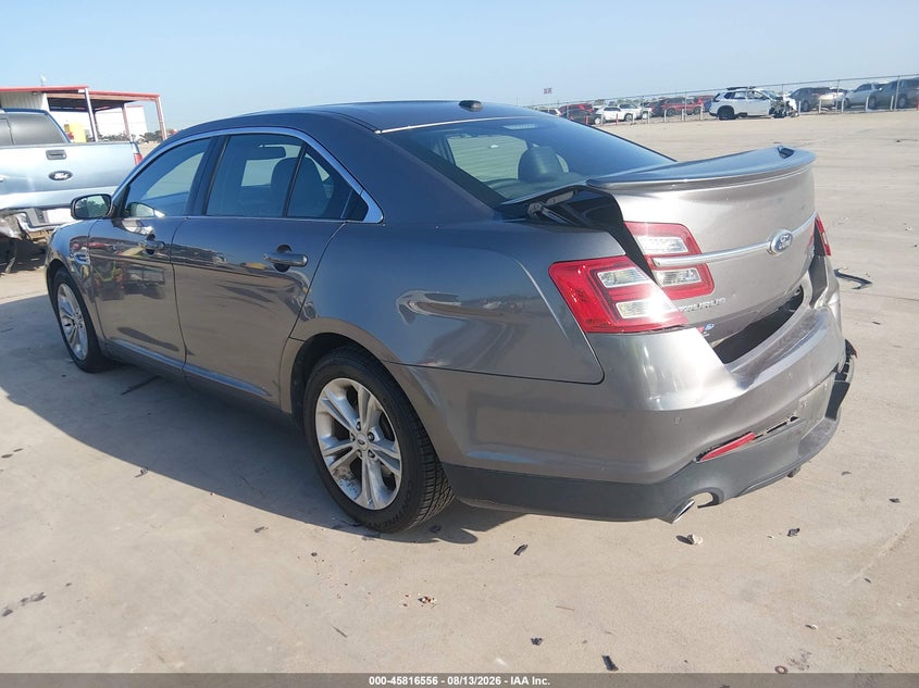 2013 FORD TAURUS auction photo 3
