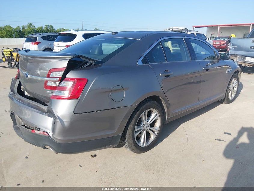2013 FORD TAURUS auction photo 4