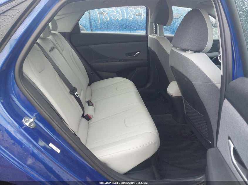 2023 HYUNDAI ELANTRA HYBRID auction photo 8