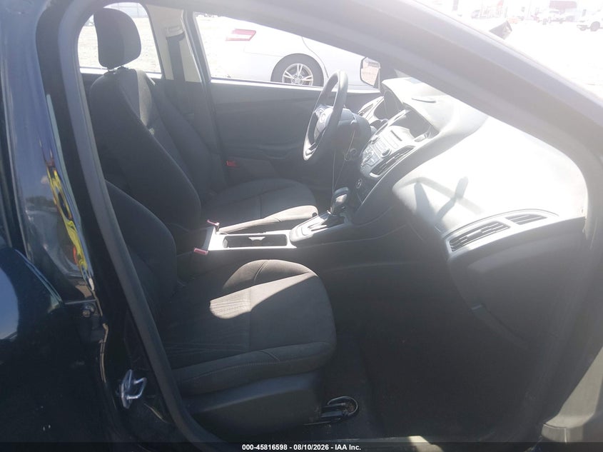2016 FORD FOCUS auction photo 5