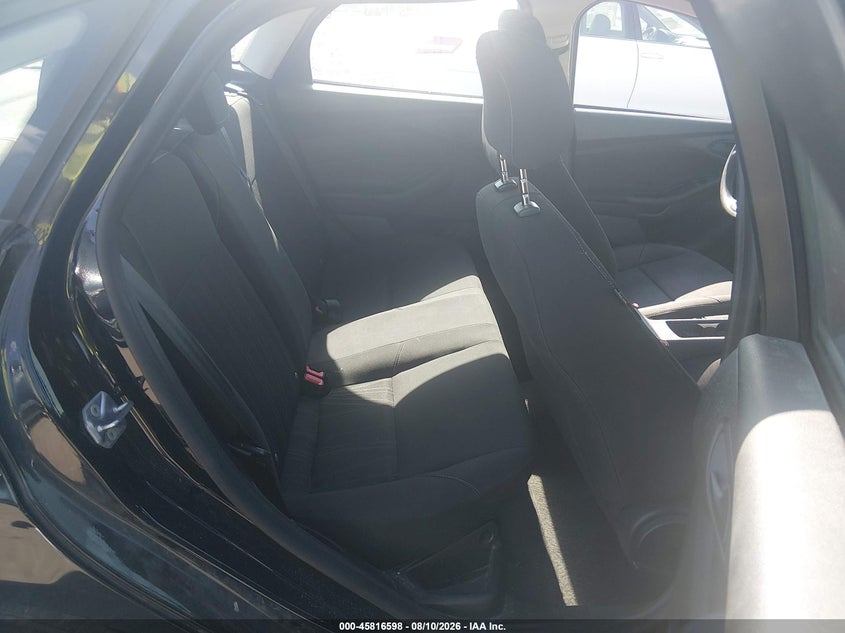 2016 FORD FOCUS auction photo 8
