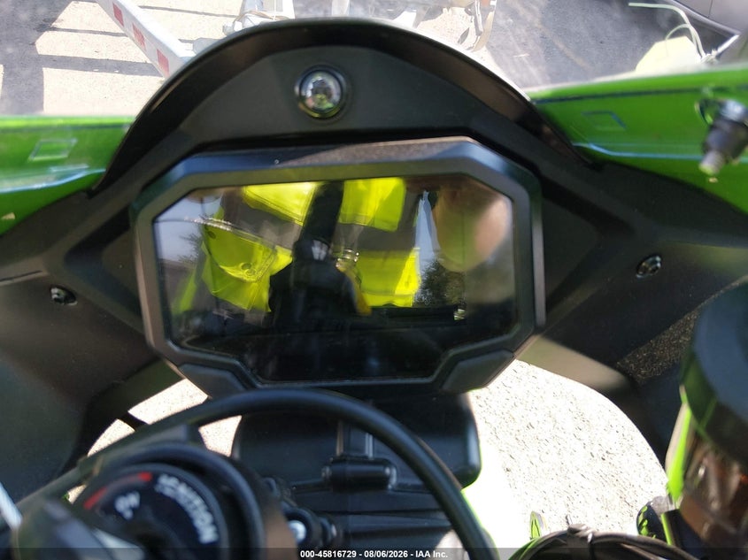 2025 KAWASAKI ZX1002 auction photo 7