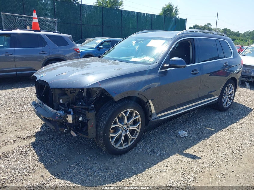 2019 BMW X7 auction photo 2