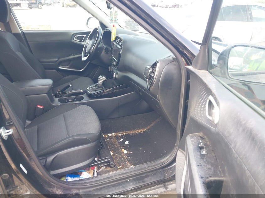 2021 KIA SOUL auction photo 5