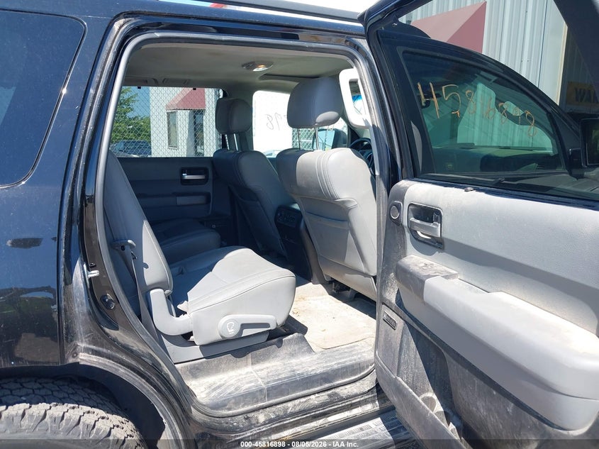 2010 TOYOTA SEQUOIA auction photo 8