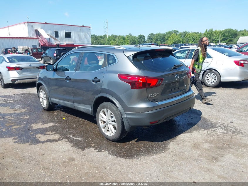 Vin: jn1bj1cr5jw286080, lot: 46315809, nissan rogue sport sv 20183