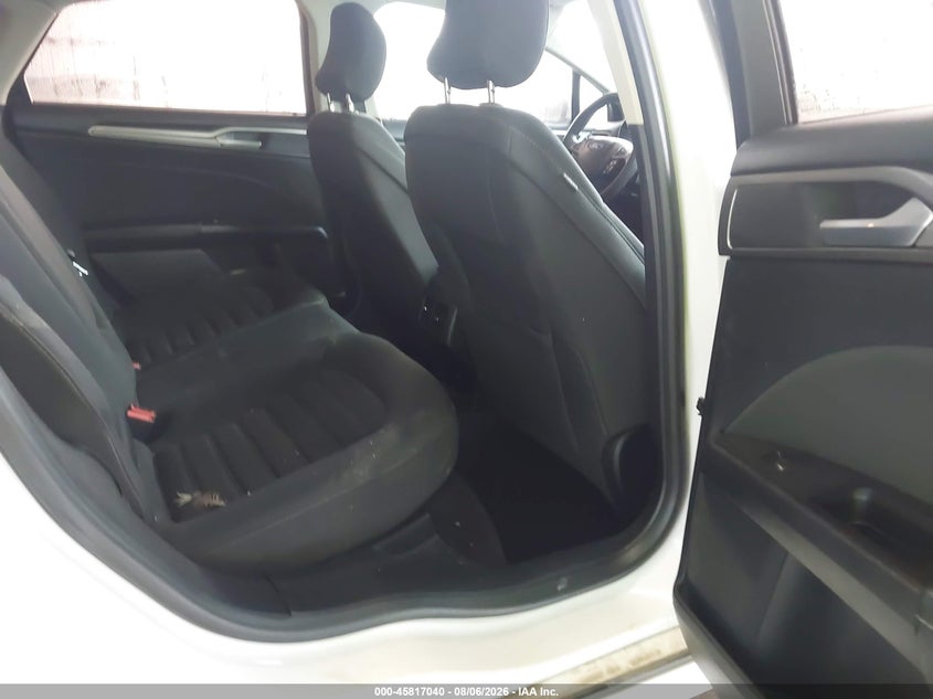 2017 FORD FUSION auction photo 8