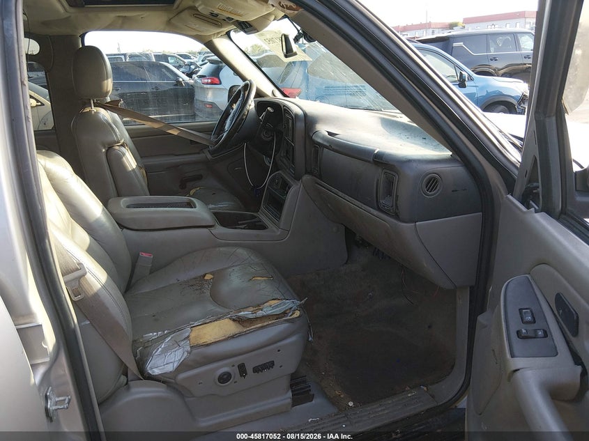 2004 CHEVROLET SUBURBAN 1500 auction photo 5