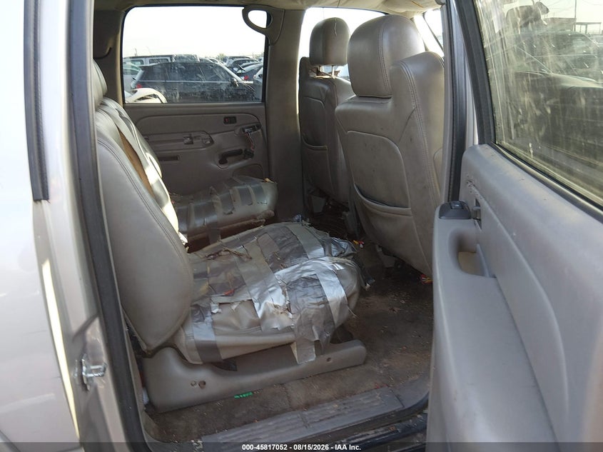 2004 CHEVROLET SUBURBAN 1500 auction photo 8