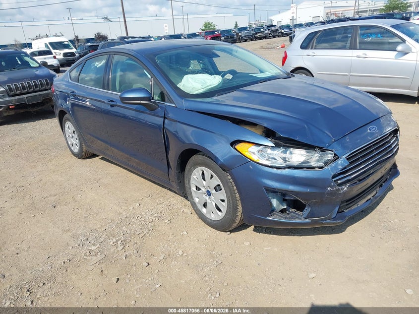 Vin: 3fa6p0g70kr126182, lot: 46315937, ford fusion s 2019 img_1