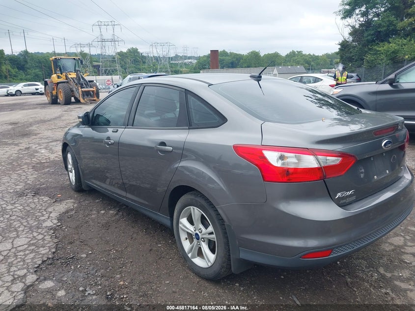 Vin: 1fahp3f20cl371659, lot: 46316045, ford focus se 20123