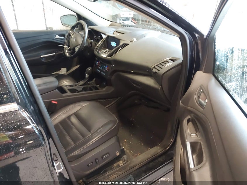 2017 FORD ESCAPE auction photo 5