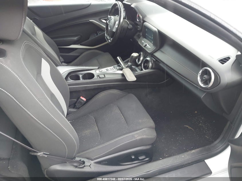 2017 CHEVROLET CAMARO auction photo 5