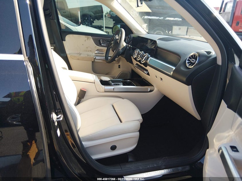 2020 MERCEDES-BENZ GLB 250 auction photo 5