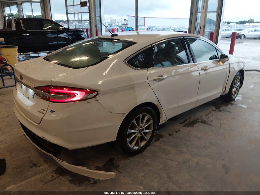 Vin: 3fa6p0hd8hr122958, lot: 46316196, ford fusion se 20174