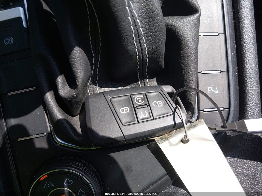 2024 VOLKSWAGEN TIGUAN 2.0T SE R-LINE BLACK · Фото 11