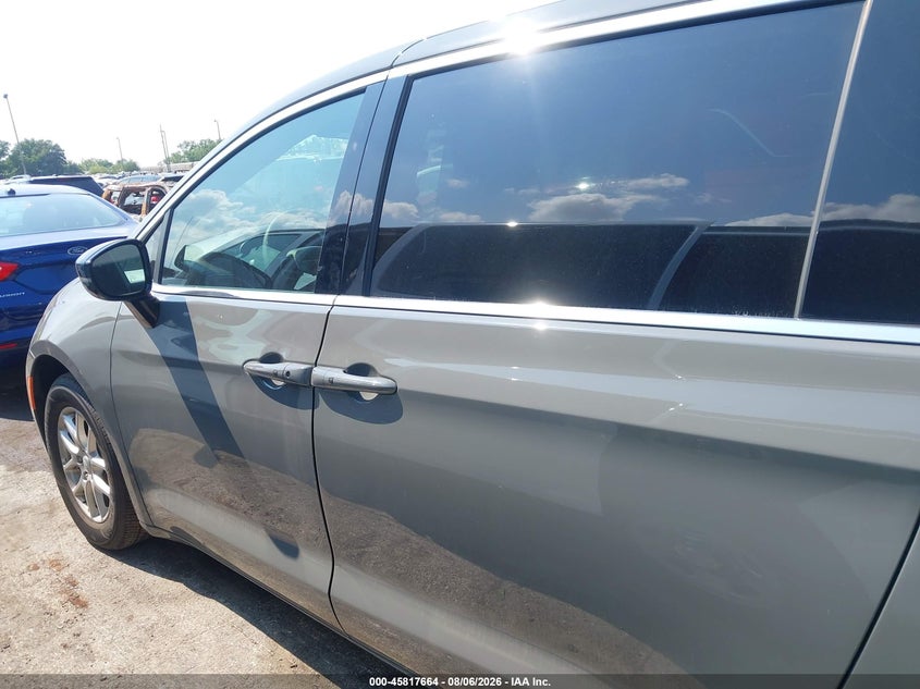 CHRYSLER PACIFICA - zdjęcie 14
