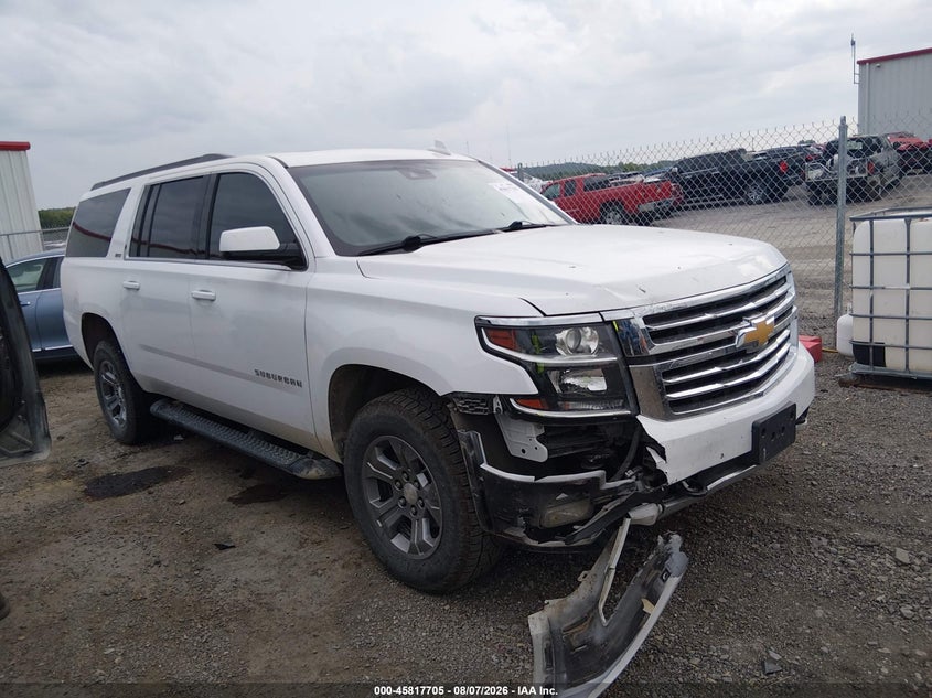 CHEVROLET SUBURBAN - zdjęcie 13