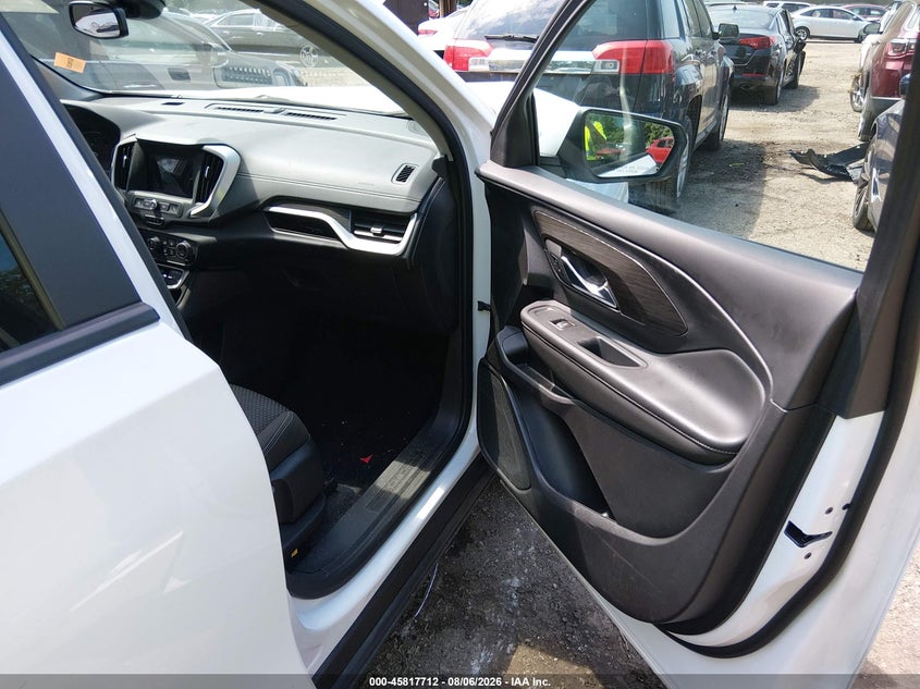 2023 GMC TERRAIN auction photo 5