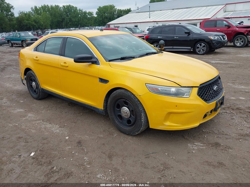 2013 FORD POLICE INTERCEPTOR — zdjęcie z aukcji