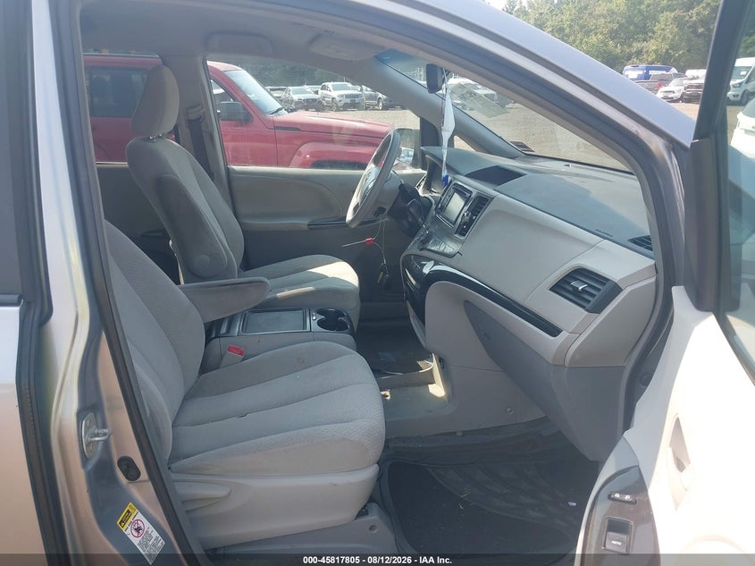 TOYOTA SIENNA 2013 VIN 5TDKK3DC8DS395105