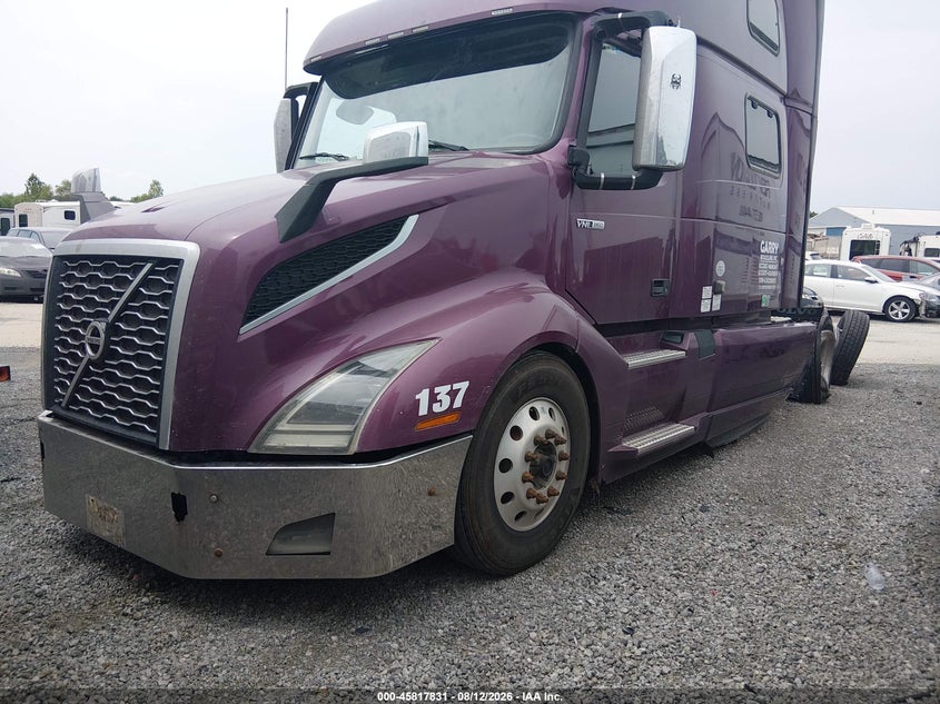 2020 VOLVO VNL auction photo 2