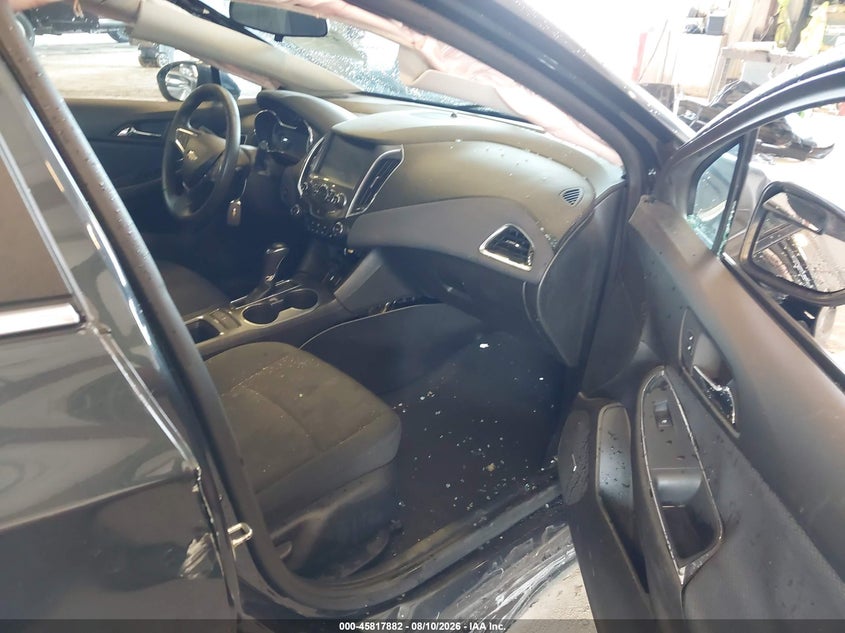 2017 CHEVROLET CRUZE auction photo 5