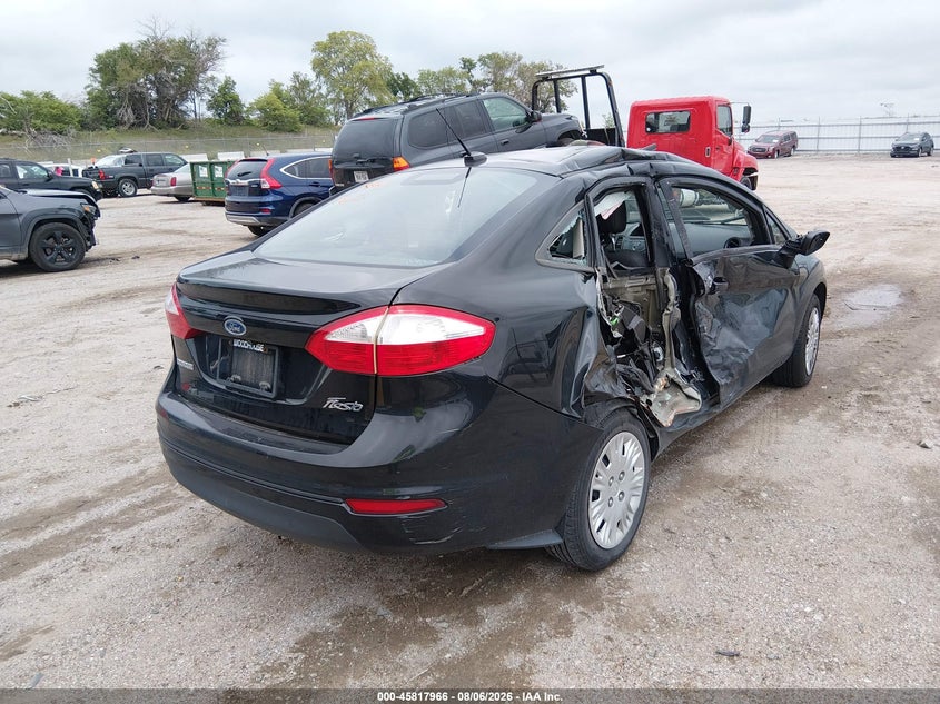 2019 FORD FIESTA auction photo 4
