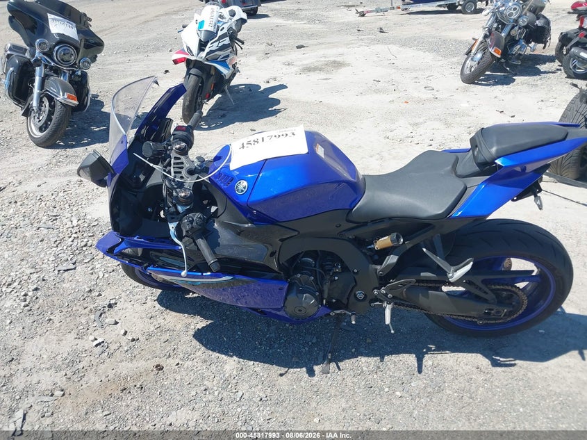 YAMAHA YZF890 2025
