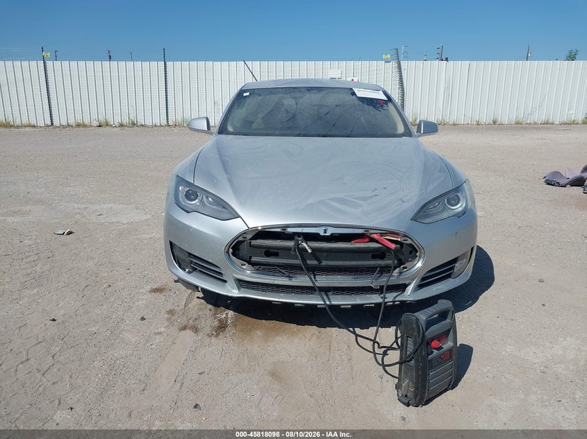 TESLA MODEL S - zdjęcie 11