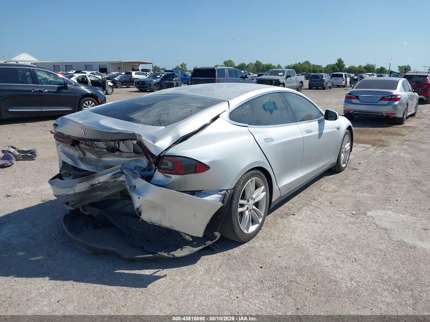 2015 TESLA MODEL S auction photo 4