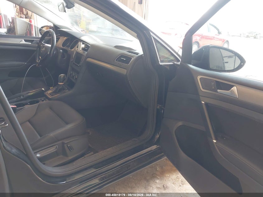 2016 VOLKSWAGEN GOLF auction photo 5