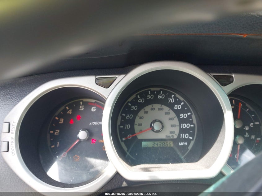 2004 TOYOTA 4RUNNER auction photo 7