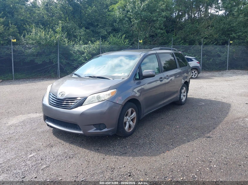 Vin: 5tdkk3dc7ds404196, lot: 46317179, toyota sienna le v6 8 passenger 20132