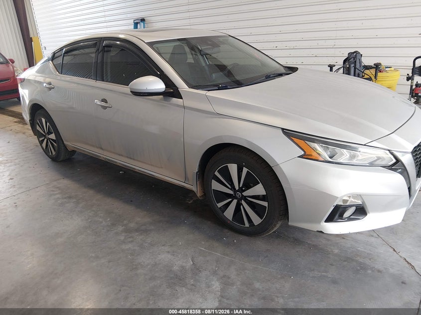 2021 NISSAN ALTIMA auction photo 1