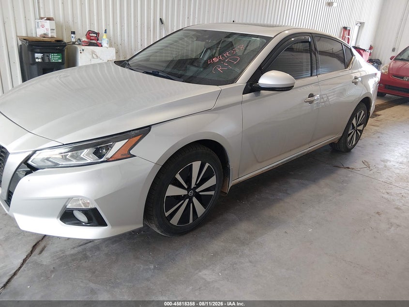 2021 NISSAN ALTIMA auction photo 2