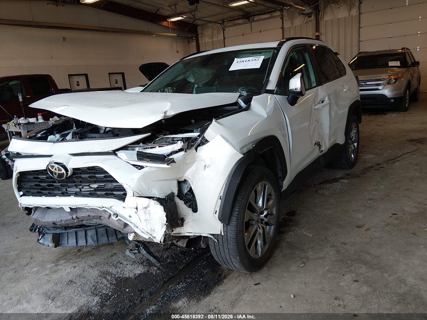 2022 TOYOTA RAV4 auction photo 2