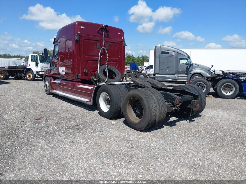 2010 FREIGHTLINER CASCADIA 125 auction photo 3