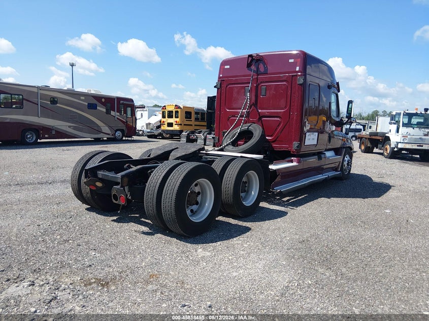 2010 FREIGHTLINER CASCADIA 125 auction photo 4