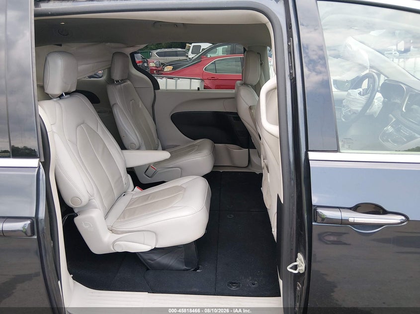 2021 CHRYSLER PACIFICA auction photo 8