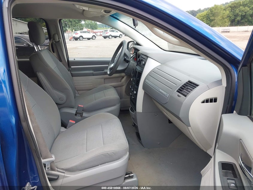 2010 DODGE GRAND CARAVAN — zdjęcie 5