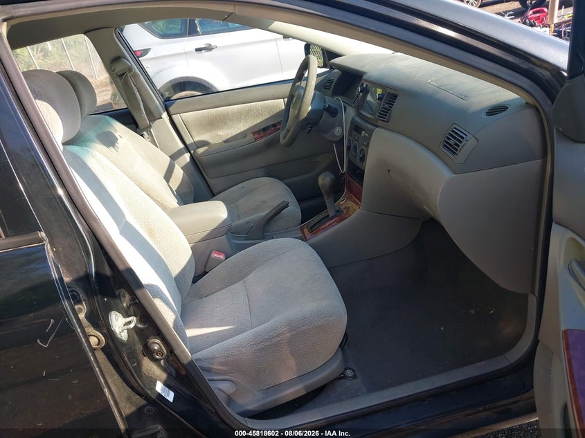 2004 TOYOTA COROLLA auction photo 5