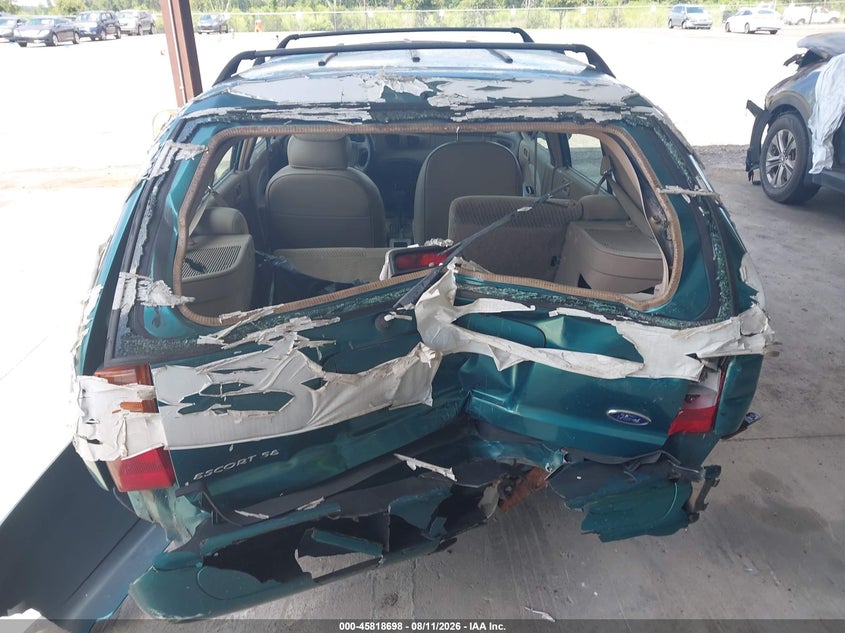1998 FORD ESCORT auction photo 6