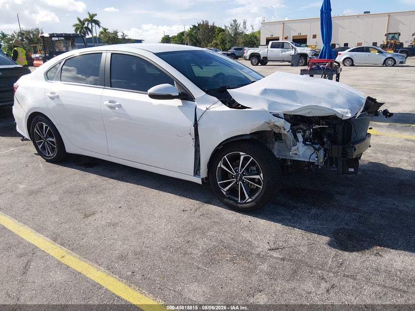 Vin: 3kpf24ad2re827094, lot: 46317696, kia forte lxs 2024 img_1