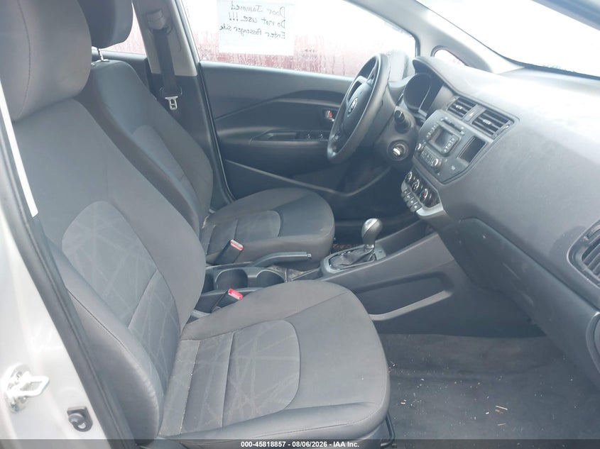 2015 KIA RIO auction photo 5