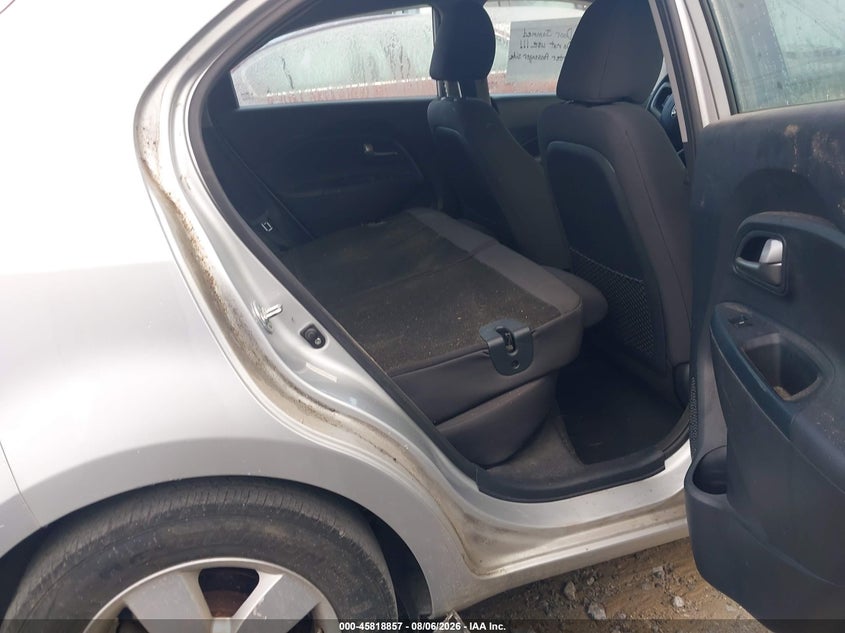 2015 KIA RIO auction photo 8