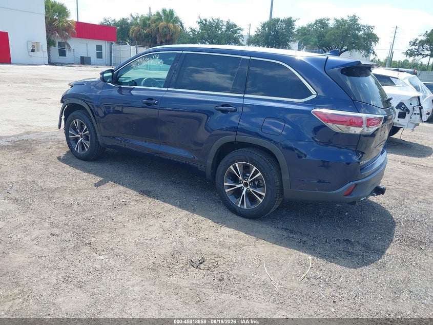 2016 TOYOTA HIGHLANDER auction photo 3